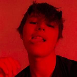 Meet your Posher, Ethan